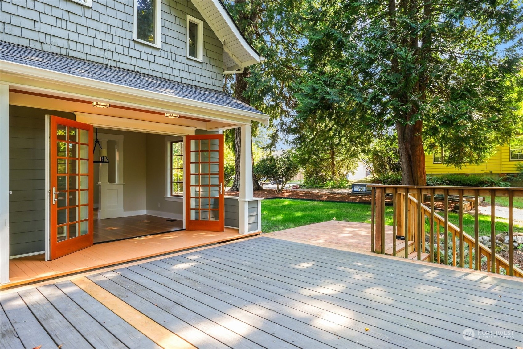 1702 North Pine Street Tacoma, WA 98406 - Photo 17 of 27 a view of outdoor space and deck
