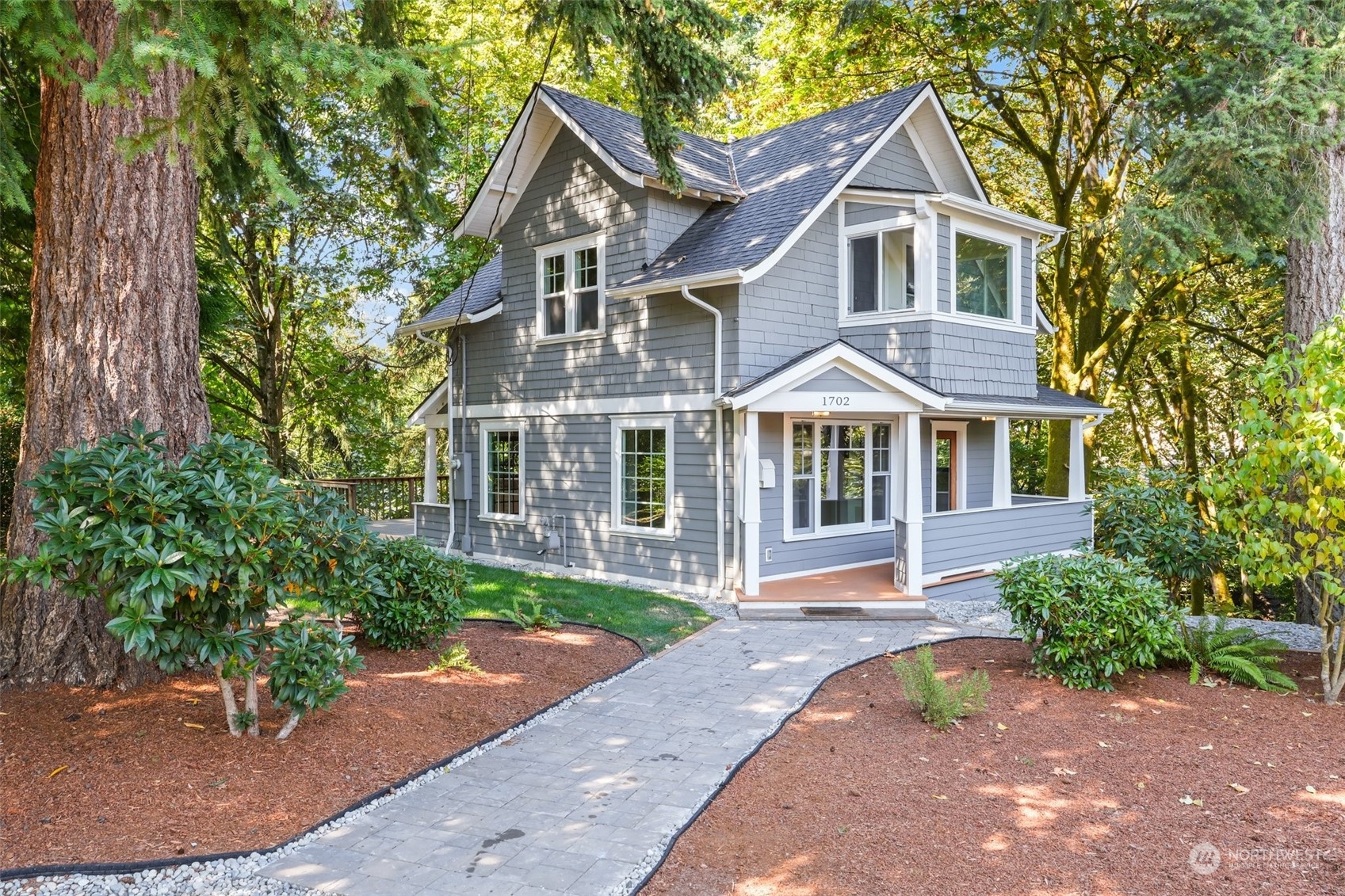 1702 North Pine Street Tacoma, WA 98406 - Photo 27 of 27 front view of a house with a yard