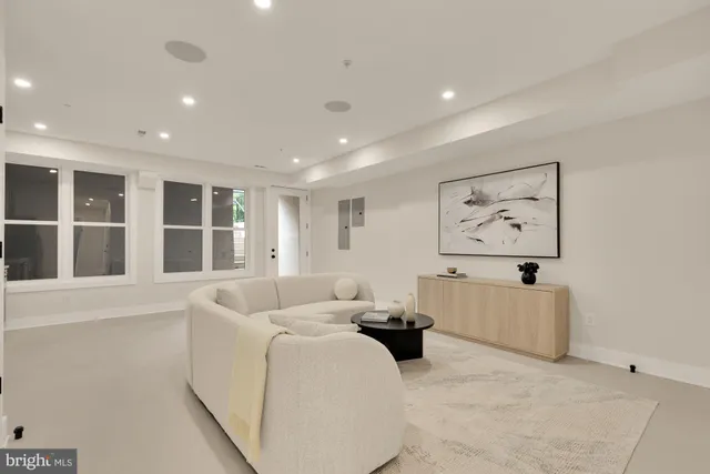 $2,950,000 | 1600 37th Street Northwest, Washington, DC 20007