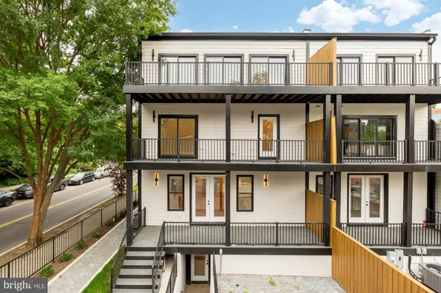 $2,950,000 | 1600 37th Street Northwest, Washington, DC 20007