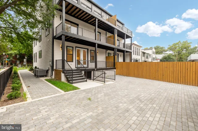 $2,950,000 | 1600 37th Street Northwest, Washington, DC 20007