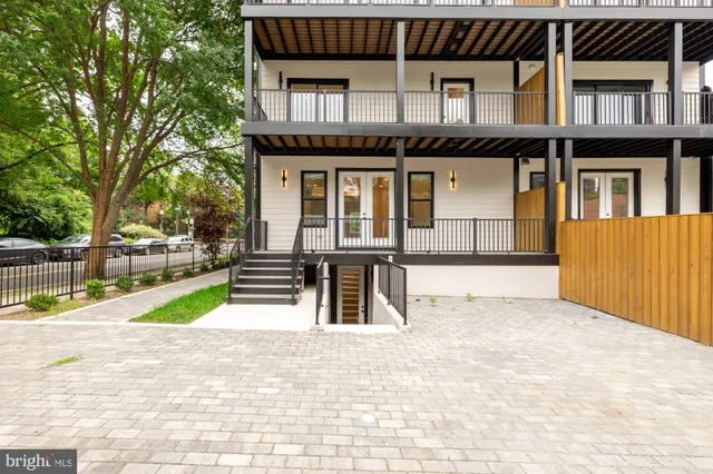 $2,950,000 | 1600 37th Street Northwest, Washington, DC 20007