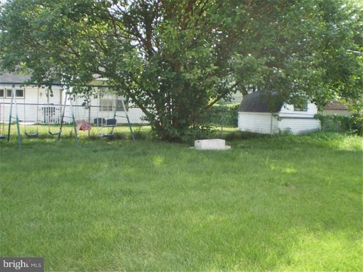 8 Great Oak Road Levittown, PA 19057 - Photo 15 of 15