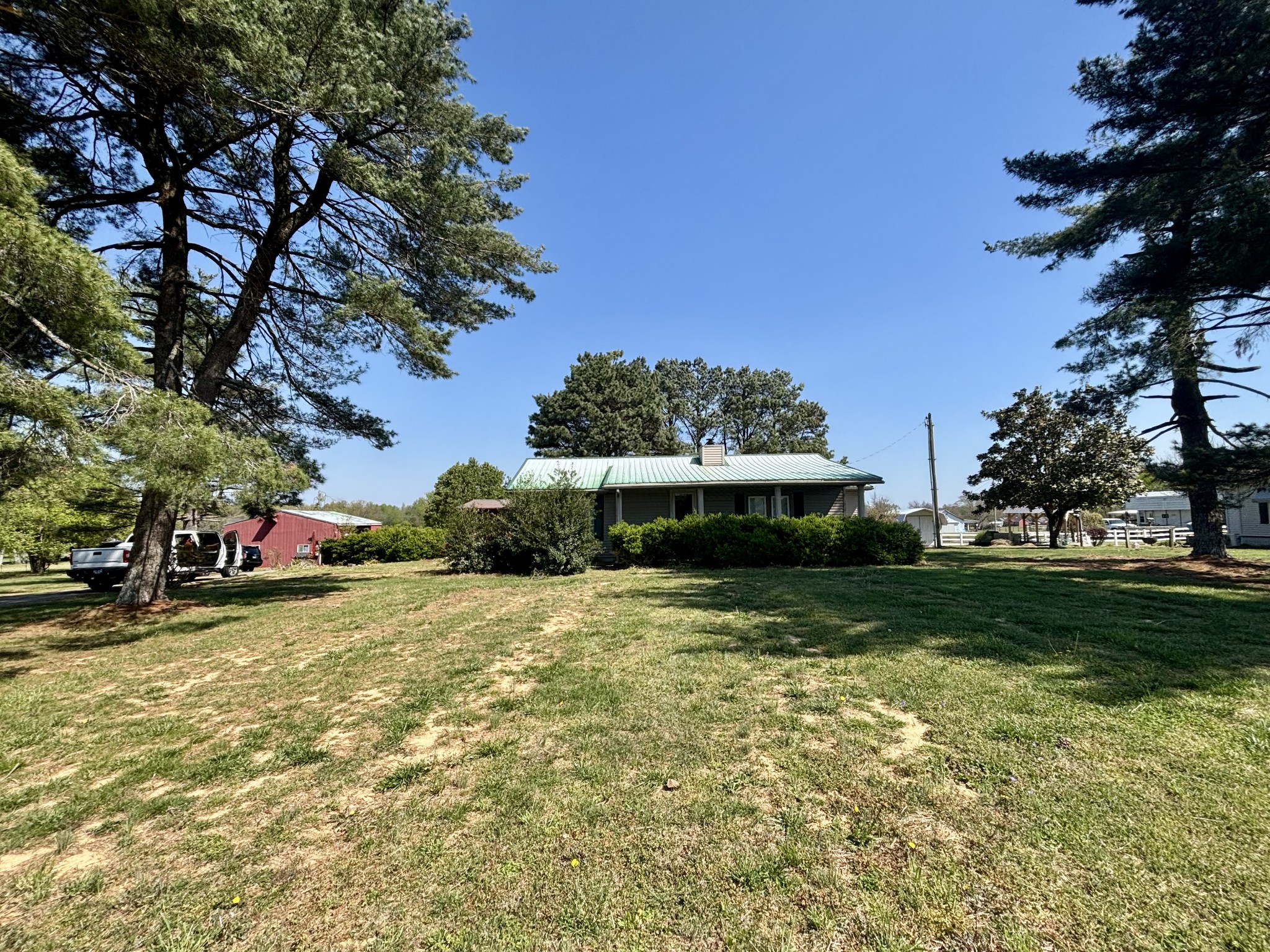 2495 State Rte 52 Portland, TN 37148 - Photo 2 of 6