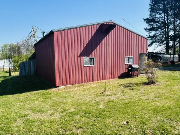 $299,900 | 2495 State Rte 52, Portland, TN 37148