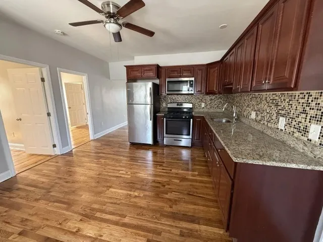 $1,850 | 58-60 Park Street, Unit 3, Fall River, MA 02721