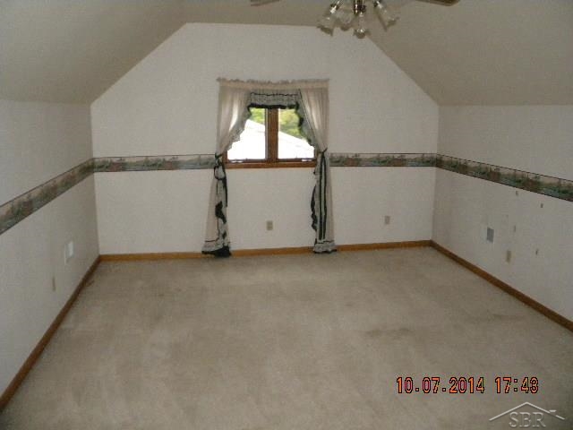 10195 Maple Road Birch Run, MI 48415 - Photo 13 of 18 31215589-12.JPG