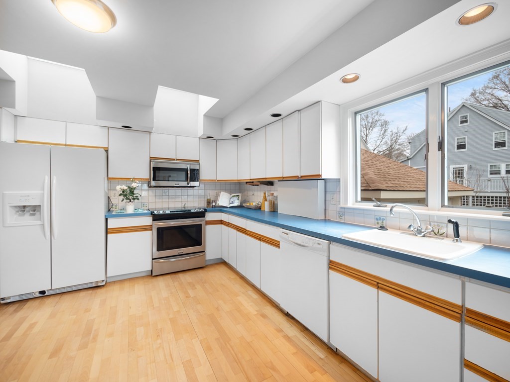 35 Lodge Road Belmont, MA 02478 - Photo 18 of 40 Gallery Image 18