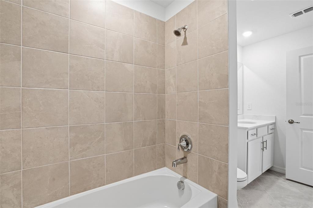 19116 Scallop Loop, Unit 204 Lakewood Ranch, FL 34211 - Photo 17 of 20