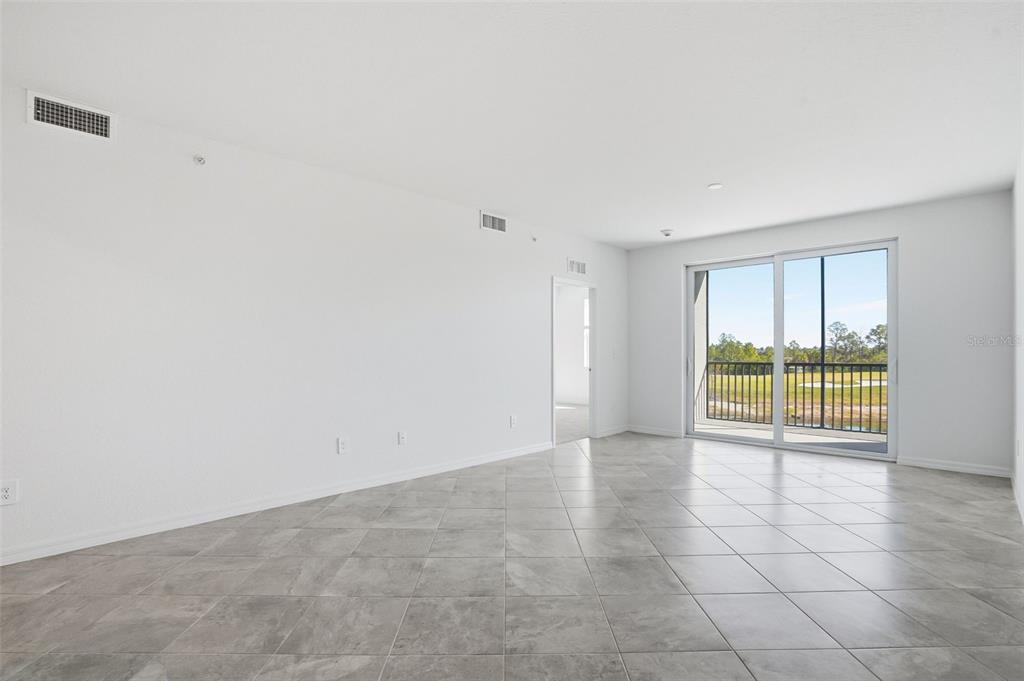 19116 Scallop Loop, Unit 204 Lakewood Ranch, FL 34211 - Photo 9 of 20