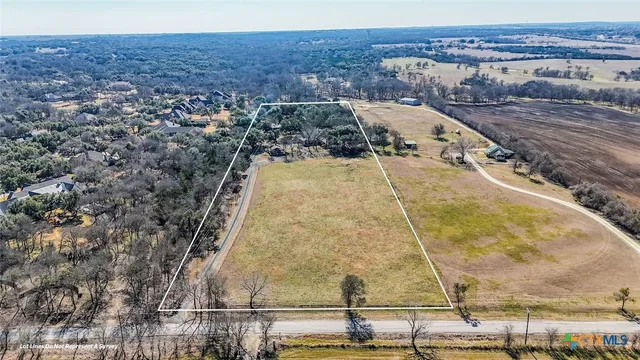 $780,000 | 1701 Sulpher Wells Road, Salado, TX 76571