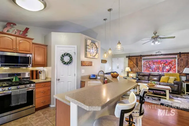 $350,000 | 1602 Sommer Street, Twin Falls, ID 83301