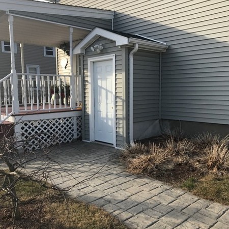 370 Stafford Road Fall River, MA 02721 - Photo 3 of 30