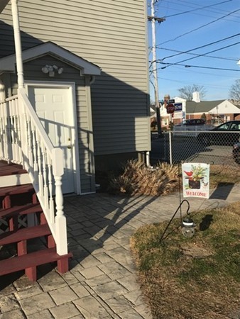 370 Stafford Road Fall River, MA 02721 - Photo 7 of 30
