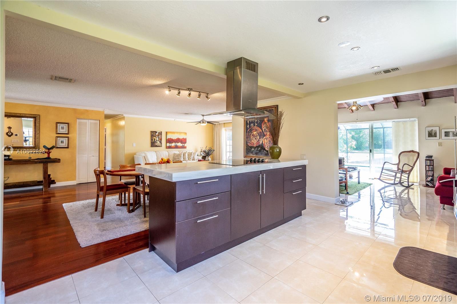 21225 Escondido Way Boca Raton, FL 33433 - Photo 3 of 19