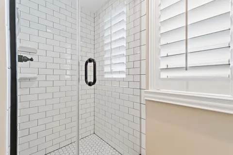 $700,000 | 19800 Sandpointe Bay Drive, Unit 305, Tequesta, FL 33469