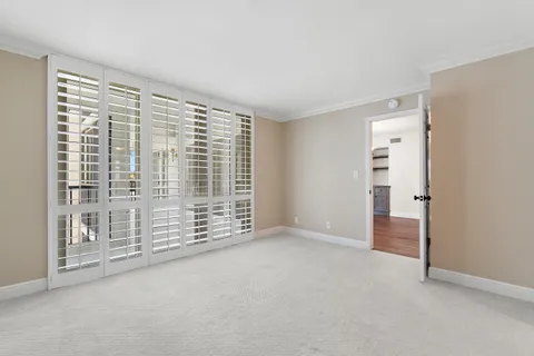 $700,000 | 19800 Sandpointe Bay Drive, Unit 305, Tequesta, FL 33469