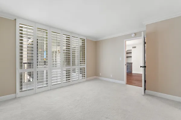 $700,000 | 19800 Sandpointe Bay Drive, Unit 305, Tequesta, FL 33469