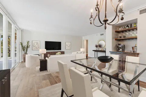 $700,000 | 19800 Sandpointe Bay Drive, Unit 305, Tequesta, FL 33469