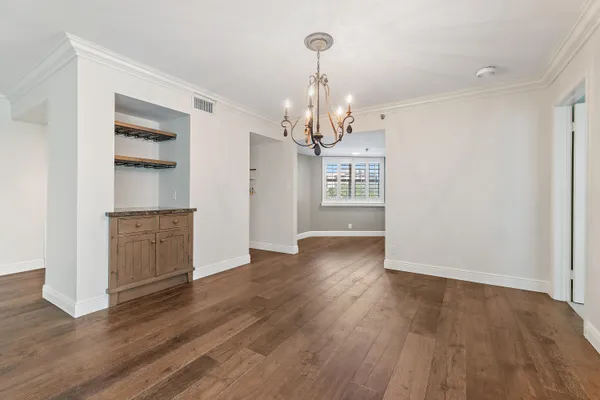 $700,000 | 19800 Sandpointe Bay Drive, Unit 305, Tequesta, FL 33469