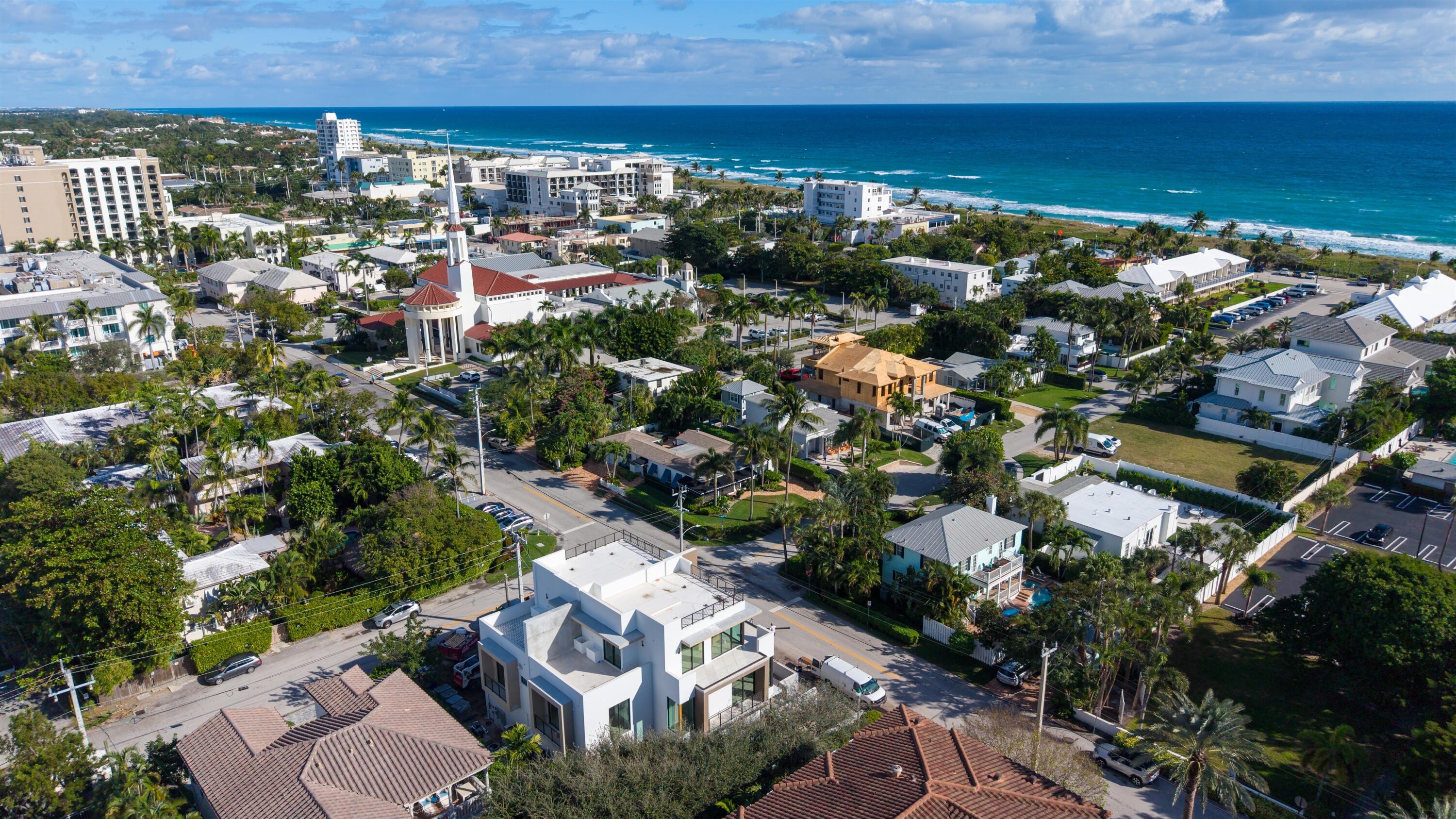 100 Gleason Street, Unit 204 Delray Beach, FL 33483 - Photo 4 of 8 an aerial view of multiple house
