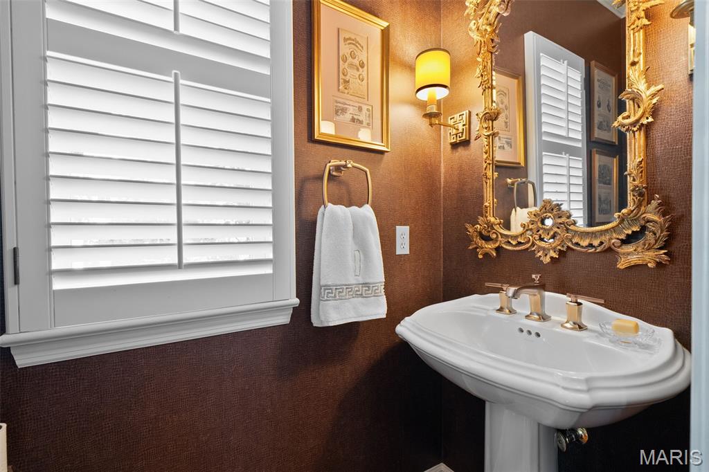 420 West Point Court University City, MO 63130 - Photo 22 of 44