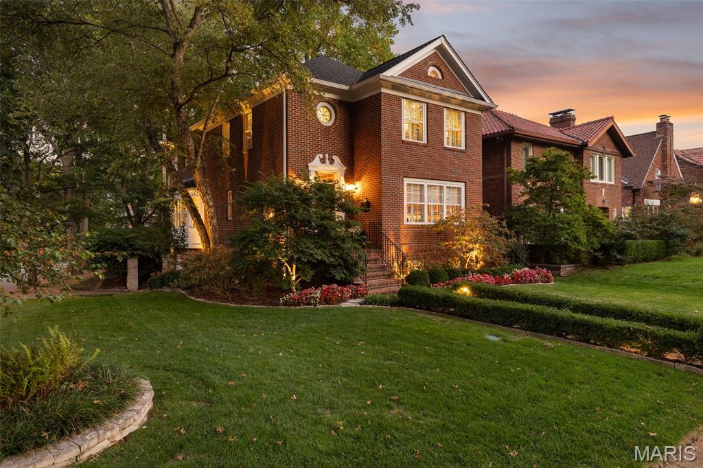 420 West Point Court University City, MO 63130 - Photo 3 of 44