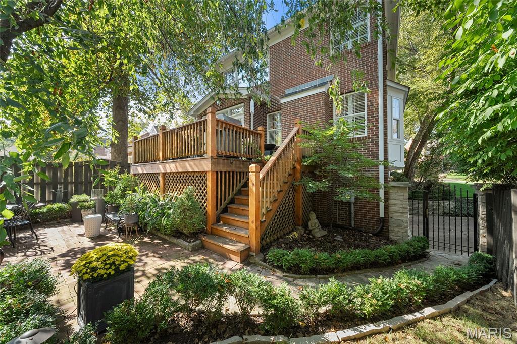 420 West Point Court University City, MO 63130 - Photo 38 of 44