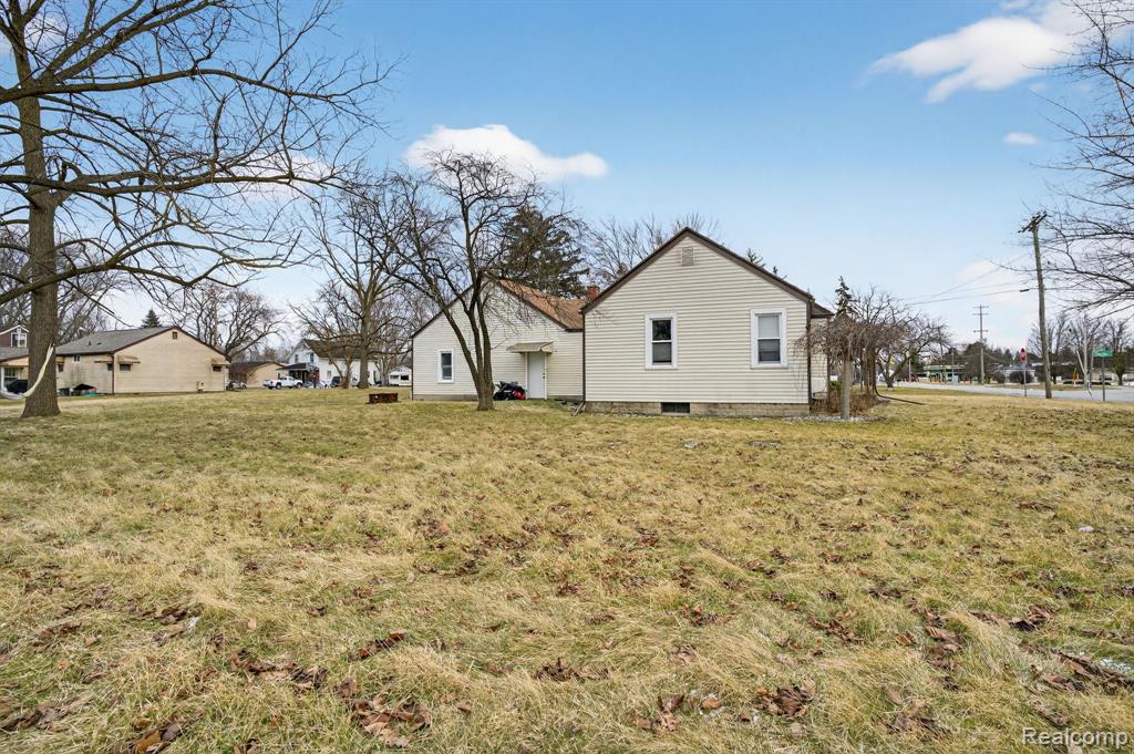 200 North River Road Saginaw, MI 48609 - Photo 43 of 50