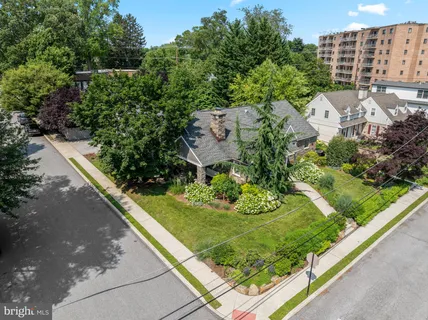 $1,270,000 | 203 East 5th Street, Media, PA 19063