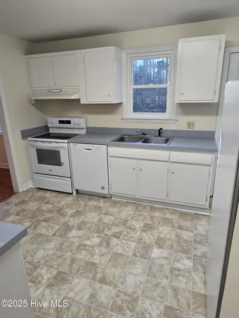 $1,800 | 350 Crestview Road, Southern Pines, NC 28387