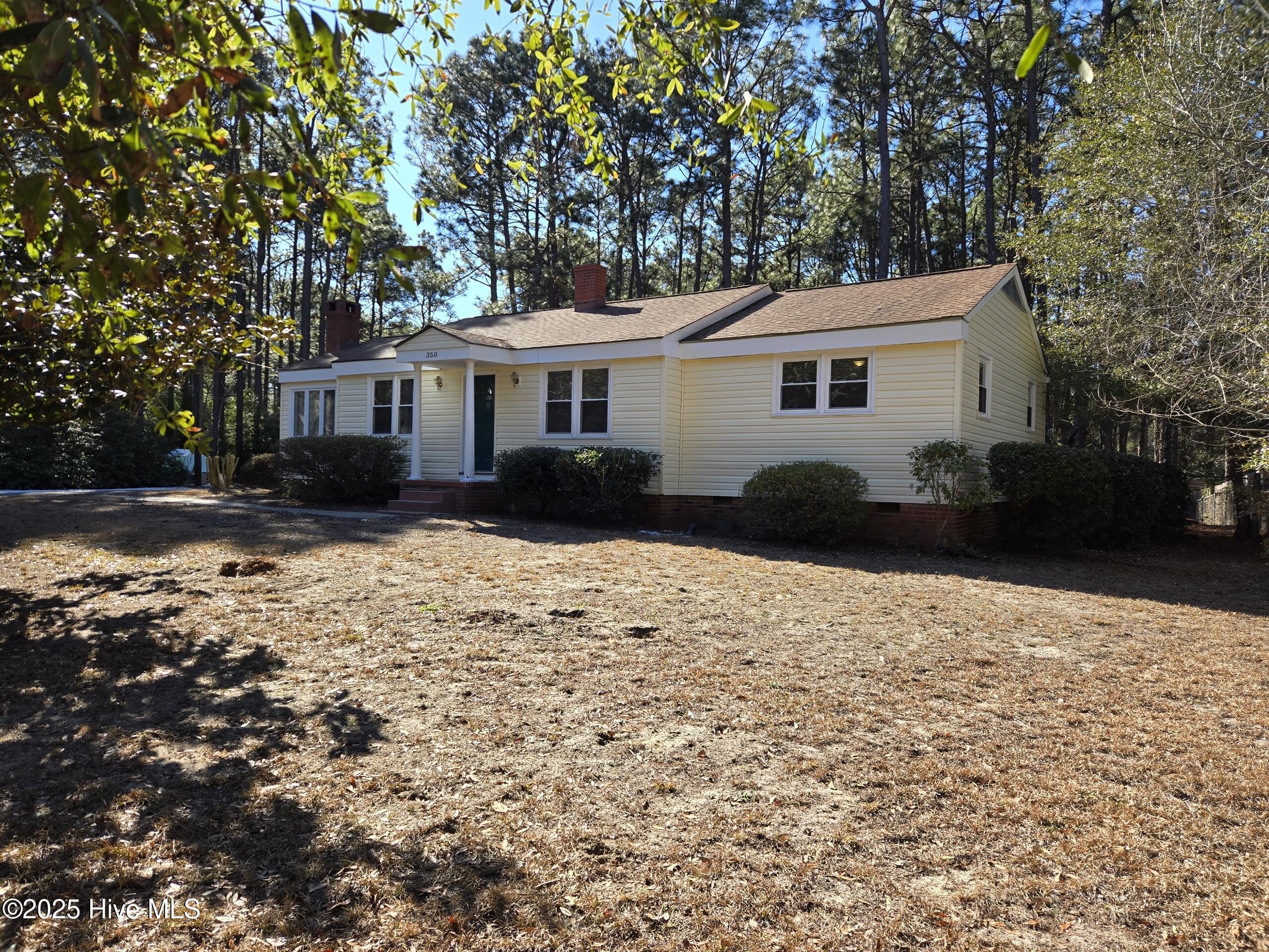 350 Crestview Road Southern Pines, NC 28387 - Photo 2 of 27 Resized_20250125_132931_1737839464422