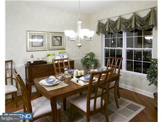 49 Bryce Road Berlin, NJ 08009 - Photo 6 of 7 Dining Room