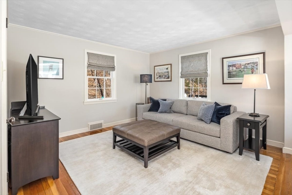 4 Nichols Road Hingham, MA 02043 - Photo 10 of 39 Gallery Image 10