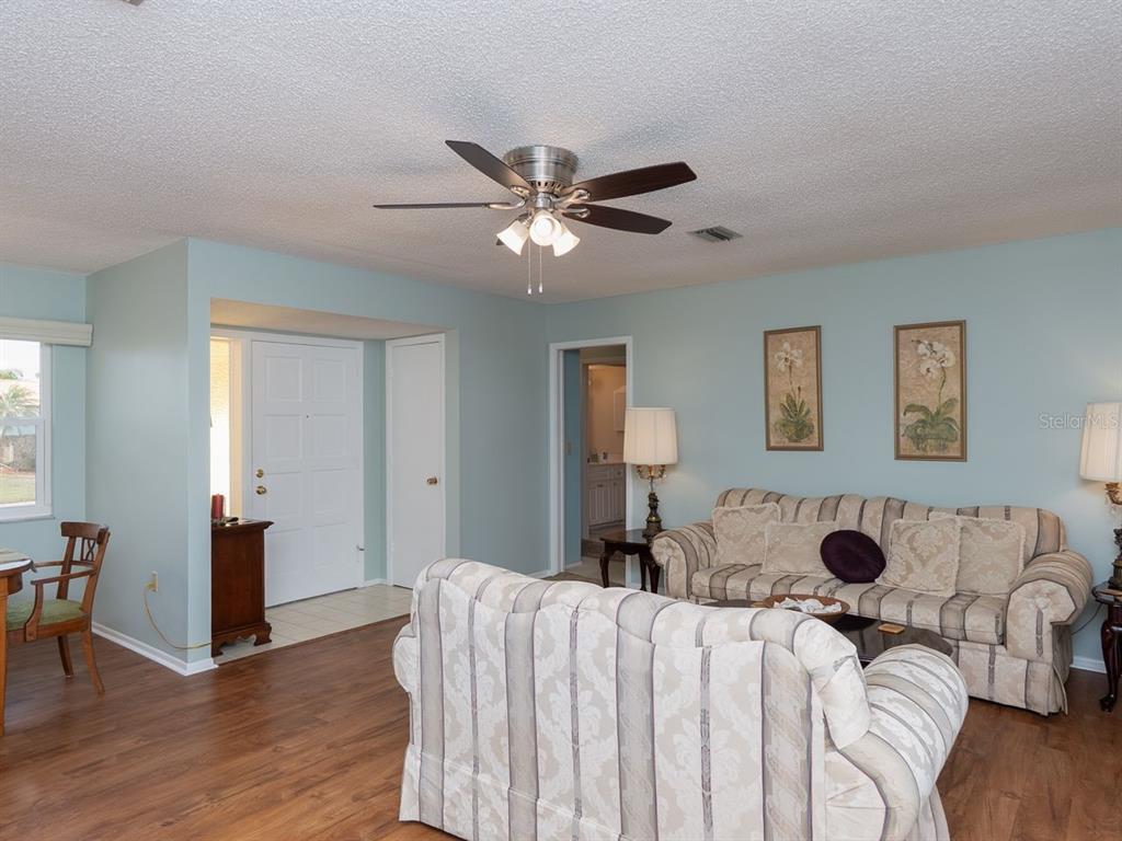 6 Pine Ridge Way Englewood, FL 34223 - Photo 10 of 42