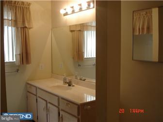104 Alexander Road Edgewater Park, NJ 08010 - Photo 5 of 7