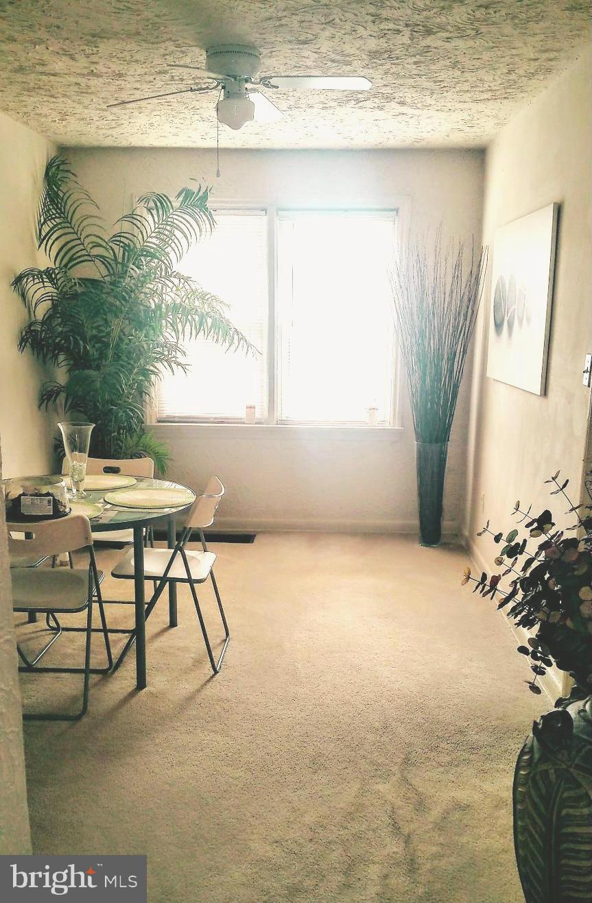 643 Hillview Road Baltimore, MD 21225 - Photo 4 of 6 Dining Room