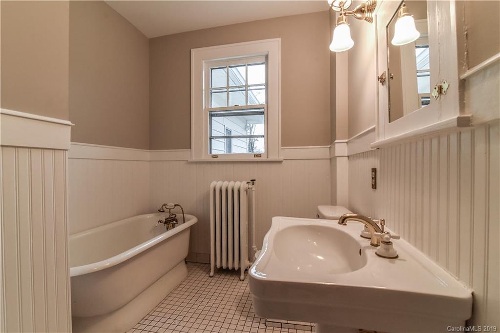 597 Fairview Road Asheville, NC 28803 - Photo 18 of 26 Gallery Image 18