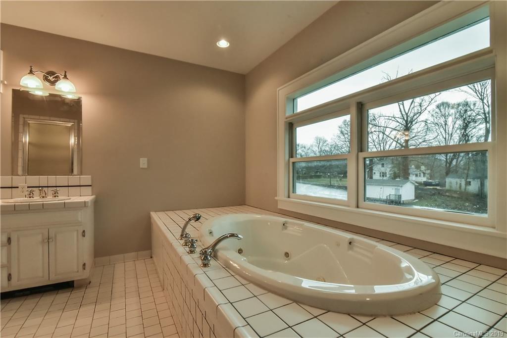 597 Fairview Road Asheville, NC 28803 - Photo 22 of 26 Gallery Image 22