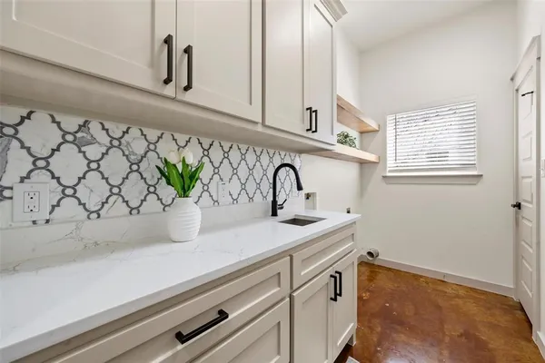 $269,999 | 1512 Holly Vista Street, Waco, TX 76711