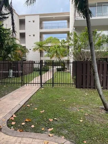 $290,000 | 6900 North Kendall Drive, Unit A309, Pinecrest, FL 33156