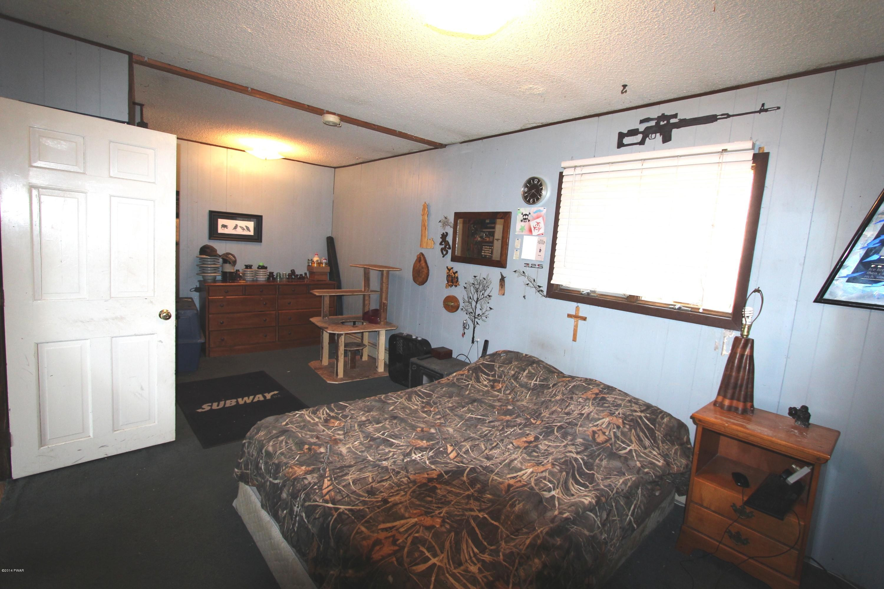 450 Little Walker Road Shohola, PA 18458 - Photo 13 of 28 Gallery Image 13