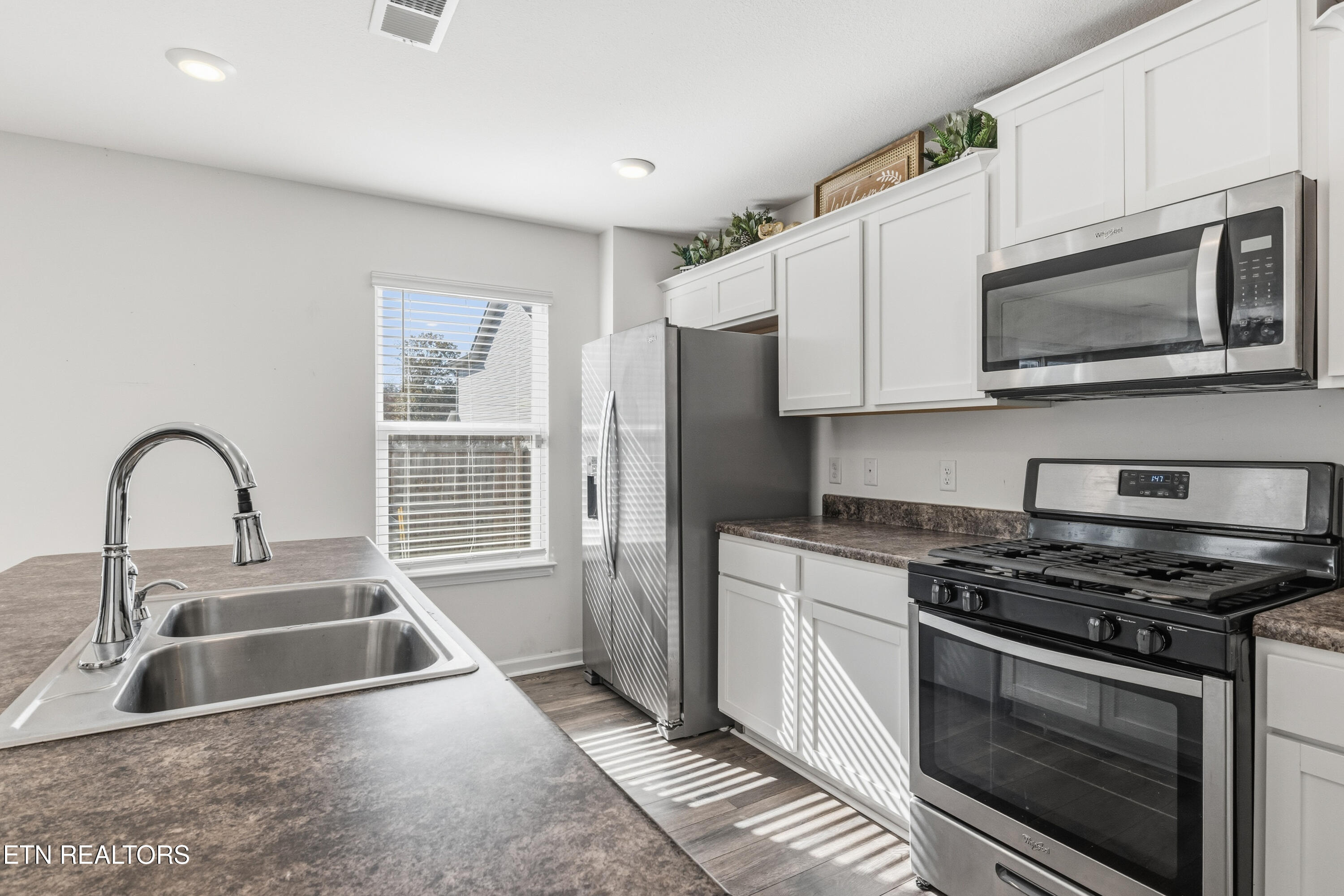 9435 Avian Forest Lane Heiskell, TN 37754 - Photo 11 of 39 16-IMG_8324