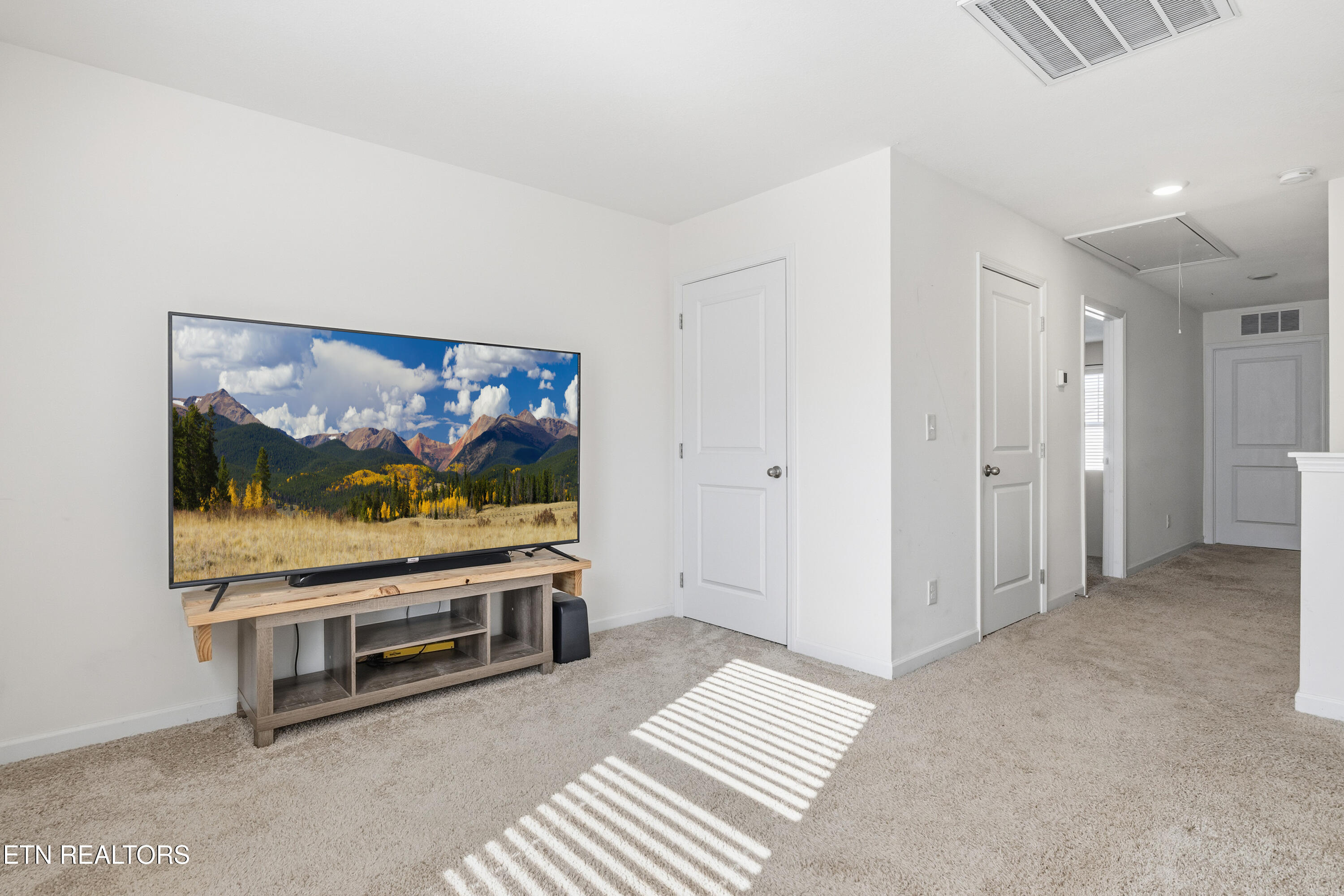 9435 Avian Forest Lane Heiskell, TN 37754 - Photo 21 of 39 28-IMG_8360