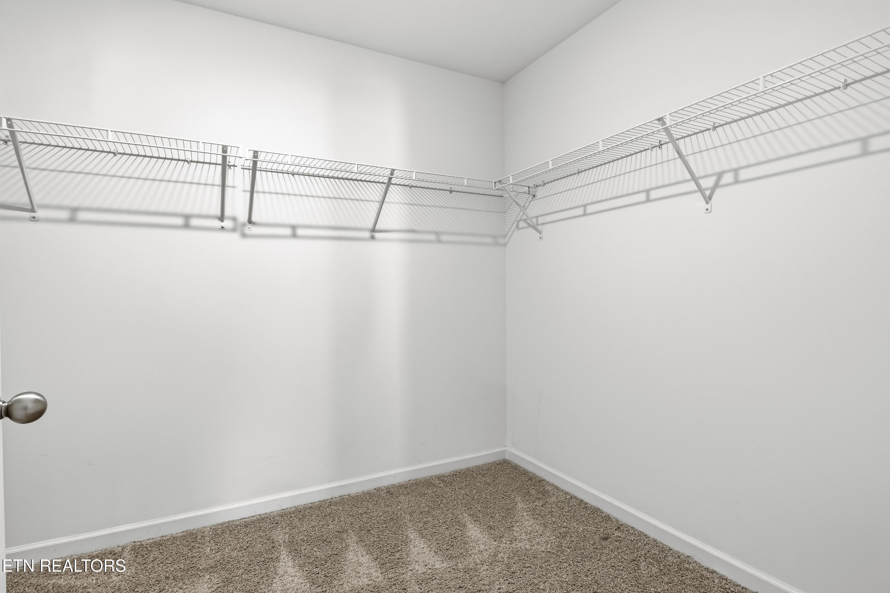 9435 Avian Forest Lane Heiskell, TN 37754 - Photo 27 of 39 32-IMG_8372