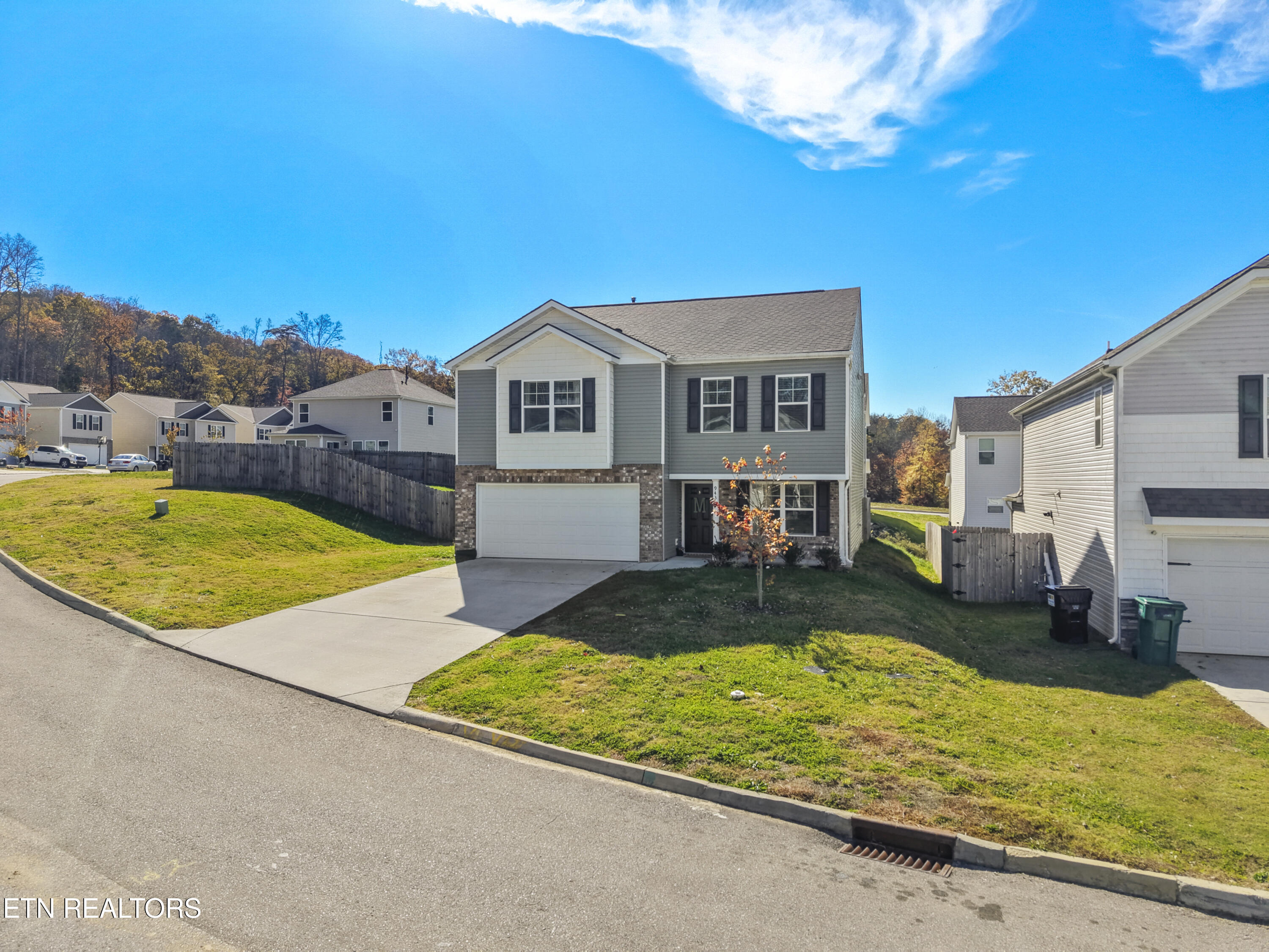 9435 Avian Forest Lane Heiskell, TN 37754 - Photo 3 of 39 05-DJI_20251105132211_0023_D