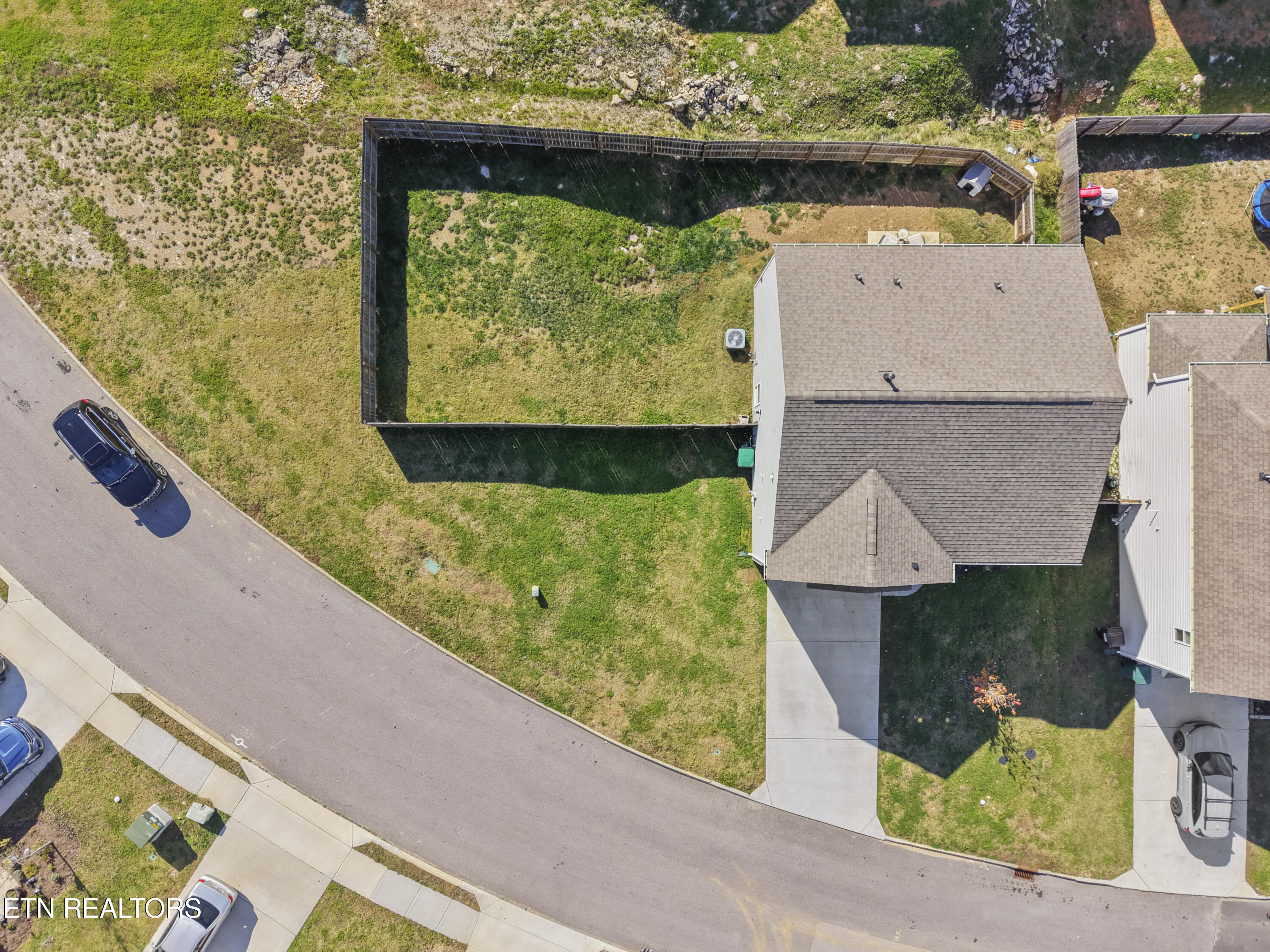 9435 Avian Forest Lane Heiskell, TN 37754 - Photo 35 of 39 06-DJI_20251105132315_0028_D