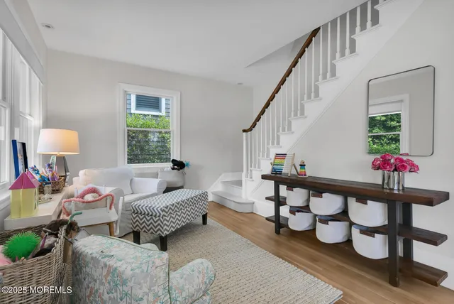 $5,500 | 27 Waterman Avenue, Unit FRONT HOUSE/WINTER, Rumson, NJ 07760