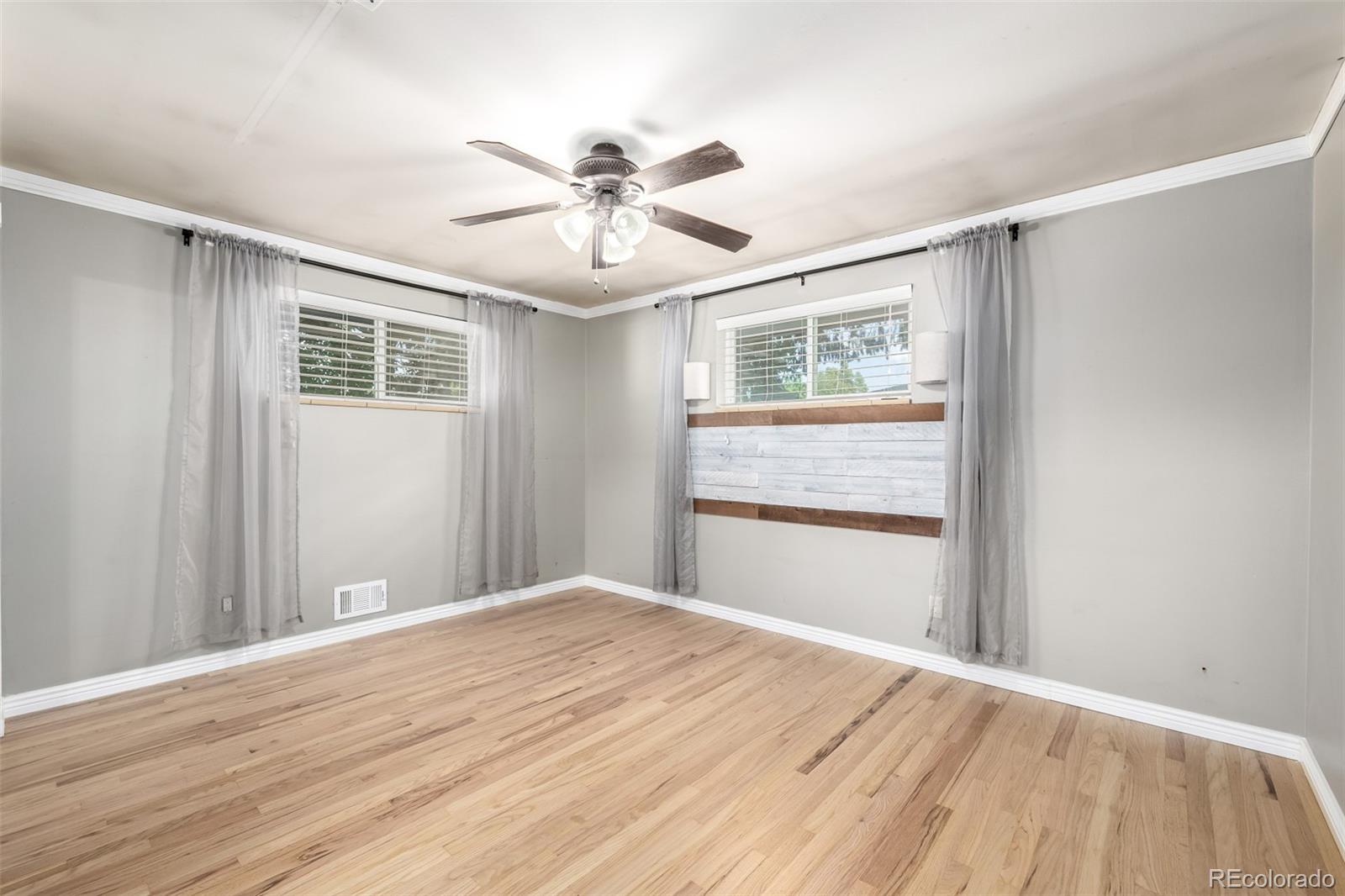 6598 South Logan Street Centennial, CO 80121 - Photo 11 of 29
