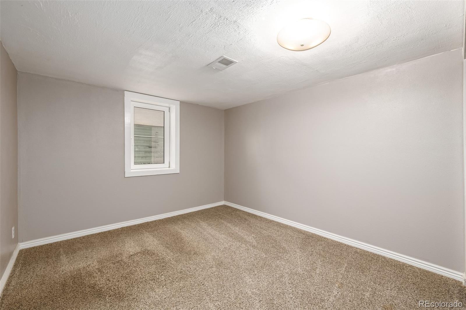6598 South Logan Street Centennial, CO 80121 - Photo 19 of 29